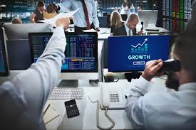 10 Key Considerations When Choosing a Prop Trading Firm | by OFP Funding |  Medium