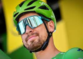 He is also accomplished as the uci world champion in the road race due to his ability to. Glanz Und Glamour Sagan Und Seine Tour De Zirkus