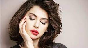 Nesrin cavadzade, laf atan rol arkadaşına 'halanım' hatırlatması yaptı! Nesrin Cavadzade Kimdir Nesrin Cavadzade Kac Yasinda