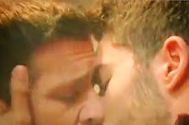 We would like to show you a description here but the site won't allow us. Pedro Granger Assinala Dia Dos Namorados Com Beijo Gay A Ferver Vidas