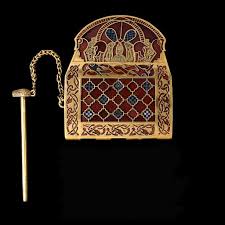 One contains a ship burial, a rare occurrence in england. Shoulder Clasps From The Ship Burial At Sutton Hoo Google Arts Culture