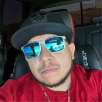 30+ "Derek Salinas" profiles