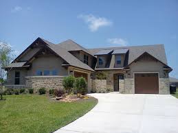 The two sides of the u are volumes which house bedrooms and, respectively, a garage. House Plans With Courtyards Courtyard Home Plans