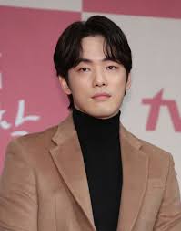 Never miss another show from 김정현. 97bvcflbii7obm
