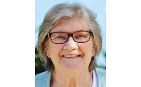 Maureen Bonanno's Instagram, Twitter & Facebook