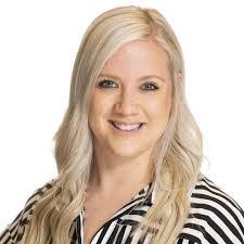 Caroline Brinker's Instagram, Twitter & Facebook