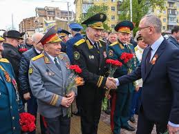 Скачивай и слушай лев лещенко день победы (1975) и татьяна сашко день победы (1975) на zvooq.online! Sygtsx0avji Em