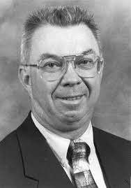 1 A Chronicle of the Philadelphia Section PGA and its Members by Peter C.  Trenham 1990 to 1999 1990 Dick Smith was elected presi