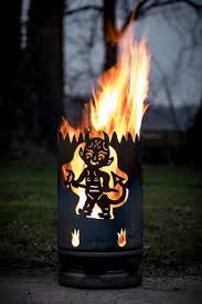 Kleine Feuertonne Teufel Teufelchen Teufel Von Feuerflair Feuerstellen Und Feuertonnen Der Besonderen Art Feuertonnen Feuer Feuerstelle Garten