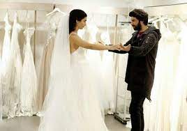 Omer works at the organised crime branch in eastern turkey and elif is a successful jewellery designer, who lives in italy. Kara Para Ask Uploaded By Anna On We Heart It