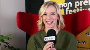 Ils vont chercher à comprendre les raisons et mystères de cette invasion. La Guerre Des Mondes Lea Drucker La Serie Est Une Reflexion Sur La Violence Actuelle Premiere Fr