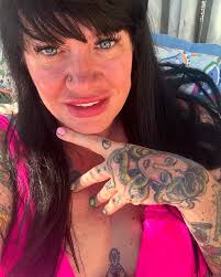 Guess who has two thumbs and just turned in her Chapter 1 and 2 of her  Doctoral dissertation? This girl! This PhD has taken me almost seven years  to complete, and I'm