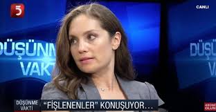 Nevşin mengü , 1982 yılında ankara 'da doğmuştur. Iste Nevsin Mengu Nun Cnn Turk Ten Kovulma Nedeni Son Dakika Haberler
