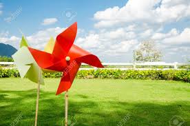 Jedes bundesland hat andere regeln. Windrad Dekorationen Im Schonen Garten Lizenzfreie Fotos Bilder Und Stock Fotografie Image 34186245