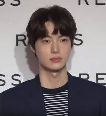 They held a small wedding celebration on may 21, which is korea's official married couple's day, as well as paid a visit to the children's hospital where they donated the money they would have otherwise spent on a ceremony and honeymoon. Ahn Jae Hyun Wikipedia