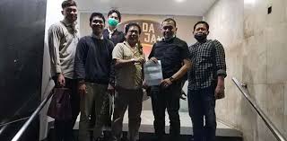 Tegakkan hukum bagi pelaku kekerasan / 1 tahun 2016 memuat tentang pemberatan hukuman berupa kebiri kimia pada pelaku tercantum didalam pasal 81 angka (7). Sekjen Pdip Dan Rieke Diah Pitaloka Dilaporkan Rijal Kobar Ke Polda Metro Jaya Ini Kasusnya Pojoksatu Id