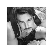 𝚢𝚘𝚞 𝚔𝚗𝚘𝚠 𝚠𝚑𝚊𝚝 𝚝𝚑𝚎𝚢 𝚜𝚊𝚢… 𝚠𝚘𝚛𝚍𝚜.