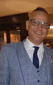 Kenny Dee's Instagram, Twitter & Facebook