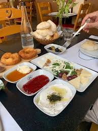 Tripadvisor مطعم تركي في منطقة السوق الأفنيوز صورة Emirgan Sutis مدينة الكويت