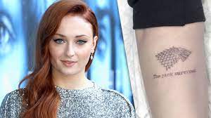 1) when the snows fall : Sophie Turner S The Pack Survives Tattoo Was A Big Game Of Thrones Finale Spoiler Popbuzz