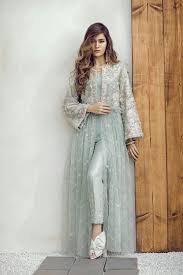 Pakistani Dresses In 2020 Pakistani Dresses Casual Fashion Dresses Stylish Dresses