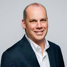 Gary Dastin's Instagram, Twitter & Facebook