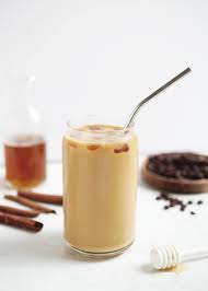 Cinnamon in cold brew coffee. Iced Cinnamon Honey Latte Recipe