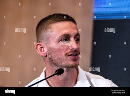 Londoneer hi-res stock photography and images