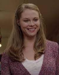 Heather Sons's Instagram, Twitter & Facebook