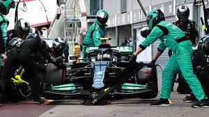 Bottas ran second through the opening stint of sunday's monaco grand prix, sitting five seconds behind leader max verstappen when he came into the pits on lap 30 to change tyres. Monaco Gp Mercedes Hadert Nach Boxenstopp Panne Bei Bottas Brauchen Metallschneider Eurosport