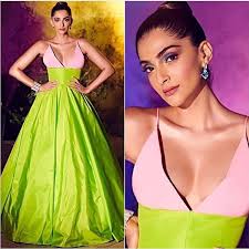 Janhvi Kapoor Ranveer Singh Sonam Kapoor Among Others Become Major Trend Setters At Hello Hall Of Fame Awards Hungryboo Lakme Fashion Week Fashion Sonam Kapoor