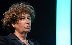 Elle est gynécologue de profession et dirige le département de médecine reproductive de l'université de gand. Rjnih2el Fk 9m