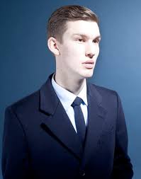 WILLY MOON: hip-shaking and myth-making
