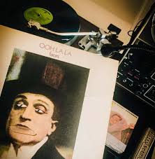 Ronnie at the Eastown Singing Ooh la la I keep hearing it