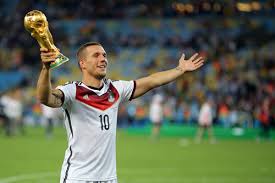7 314 388 · обсуждают: Fc Bayern Lukas Podolski Will Die Schuhe Noch Nicht An Den Nagel Hangen