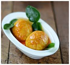 Bulan ramadhan belum lengkap rasanya tanpa hidangan ini bagi masyarakat melayu. Indonesian Medan Food Gule Telur Bebek Curried Duck Eggs Resep Masakan Indonesia Makanan Resep Makanan India