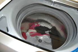 Maytag bravos xl mvwb835dw is a washer with one of the largest capacities on the market and powerful stain removing options. Maytag Bravos Xl Features A Better Clean Maytagmom A Helicopter Mom