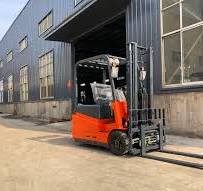 Sıcak satış elektrikle çalışan forklift 1ton 1.5T 3 tekerlekli elektrikli  sayaç denge forklift üç tekerlekli