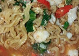 Sebelum lanjut kemateri utama resep mie kuah enak dan sederhana yang cocok dibuat dirumah. Resep Mie Rebus Indomie Pedas Oleh Ratih Purwasih Cookpad