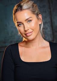 Kate Eldridge's Instagram, Twitter & Facebook