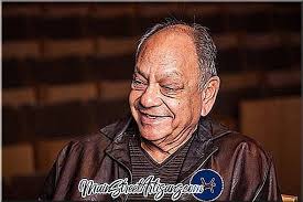 .cheech marin signed photo tommy chong signed photo stockton, ca show poster black lassie 45 next movie pressbook sleeping beauty lp chong 1st band green package playboy magazine, 1982 chong & pauly shore filming movie cheech & pauly shore on set of nash bridges brett. Cheech Marin Biografie Personliches Leben Foto Und Filmografie Filme 2021