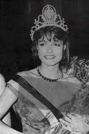Goedele liekens, presenter of the country's edition of the weakest link, is a former miss belgium and a un goodwill ambassador. Nationaal Miss Belgium