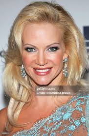 Actress Barbara Moore attends the City of Hope and the Bold and the... News  Photo