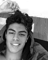 Robert Alcorta's Instagram, Twitter & Facebook