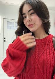 Katelyn Finch's Instagram, Twitter & Facebook