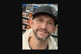 Kyle Stepp's Instagram, Twitter & Facebook