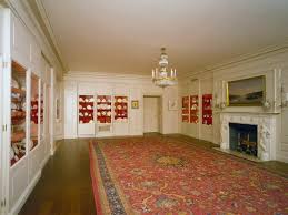 The bedrooms all face the back of the house which gives them all spectacular views of the hollywood hills. White House Facts White House Rooms You Probably Never Knew Existed