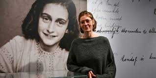 Anne Frank annex replica opens Holocaust story to new generation