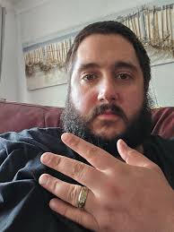 Anyone know someone who does 2 finger rings with name on