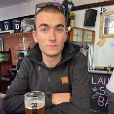 Beñat Leturiaga (@BenatLeturiaga)